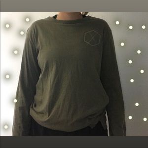 army green long sleeve shirt